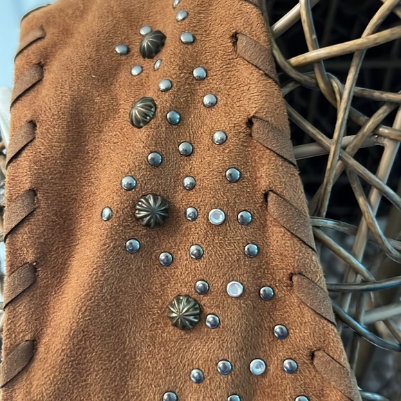 Miss Me Fringed Vest - Picture 2 of 4